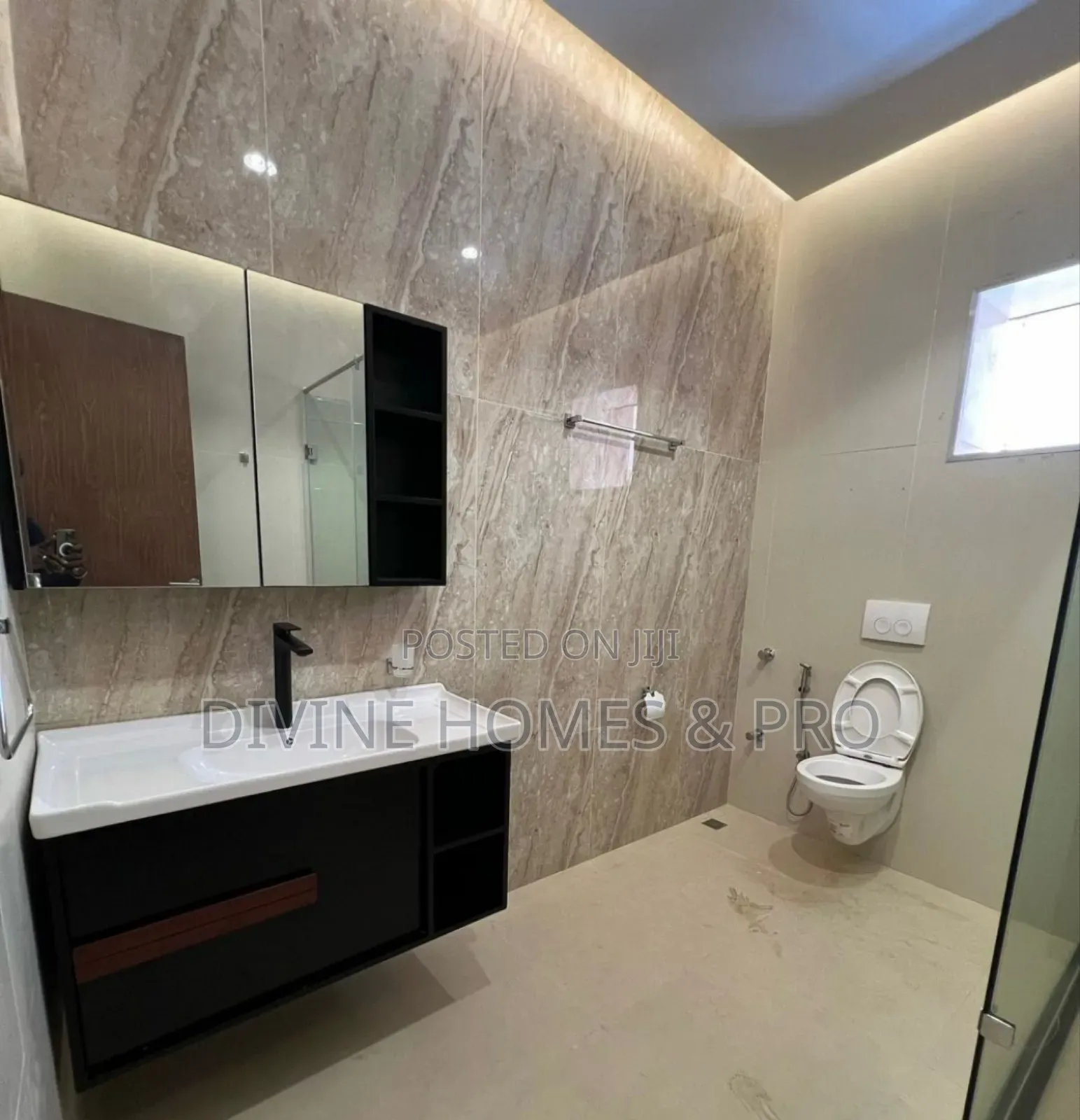 5bdrm Duplex in Wuse 2 for sale