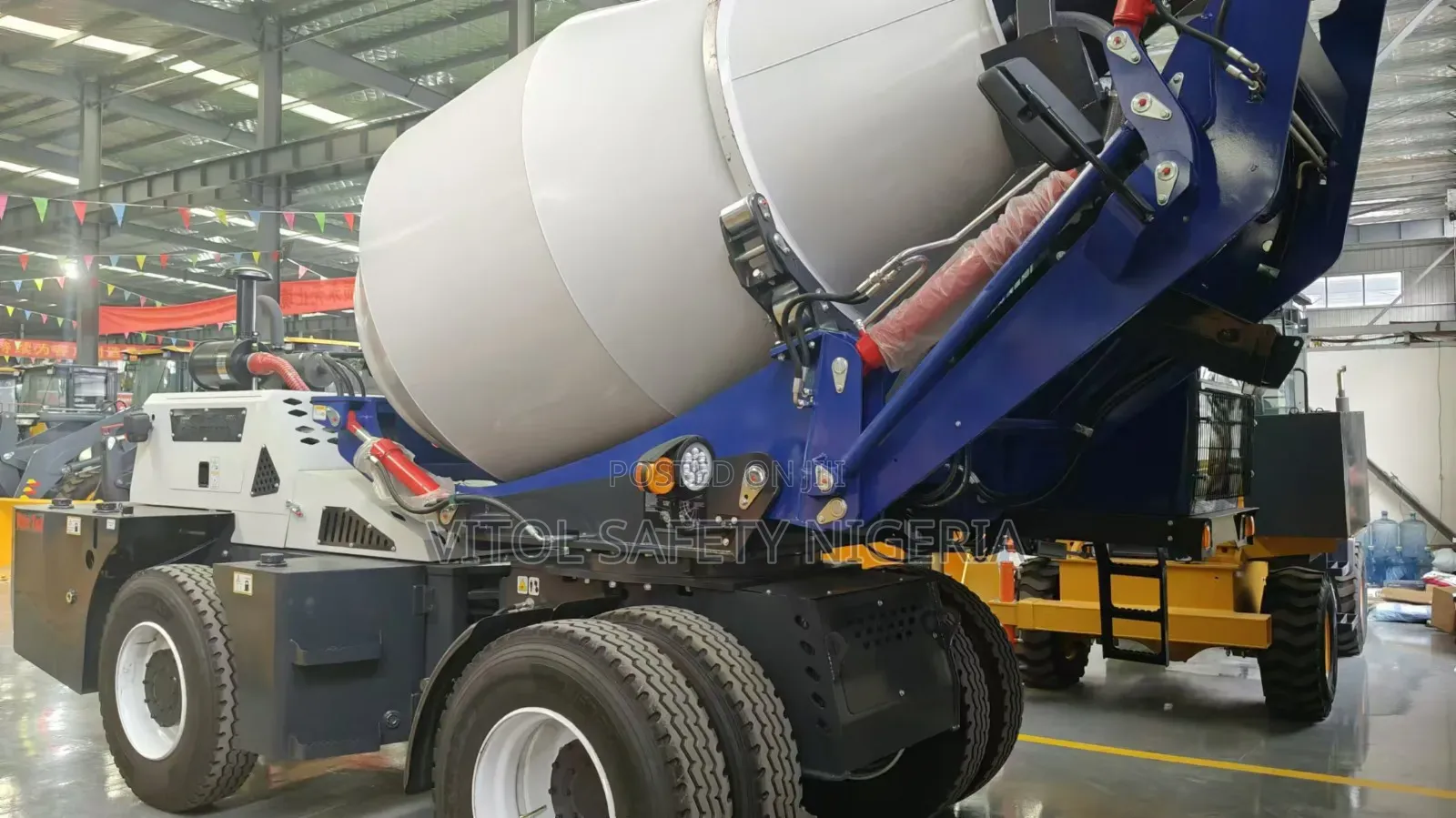 6 Cubic Mobile Selfload Concrete Mixer (6000 Litres)