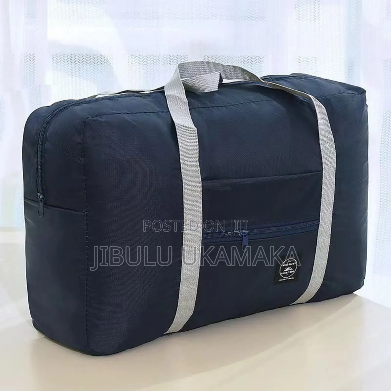 Handy Traveling Bag