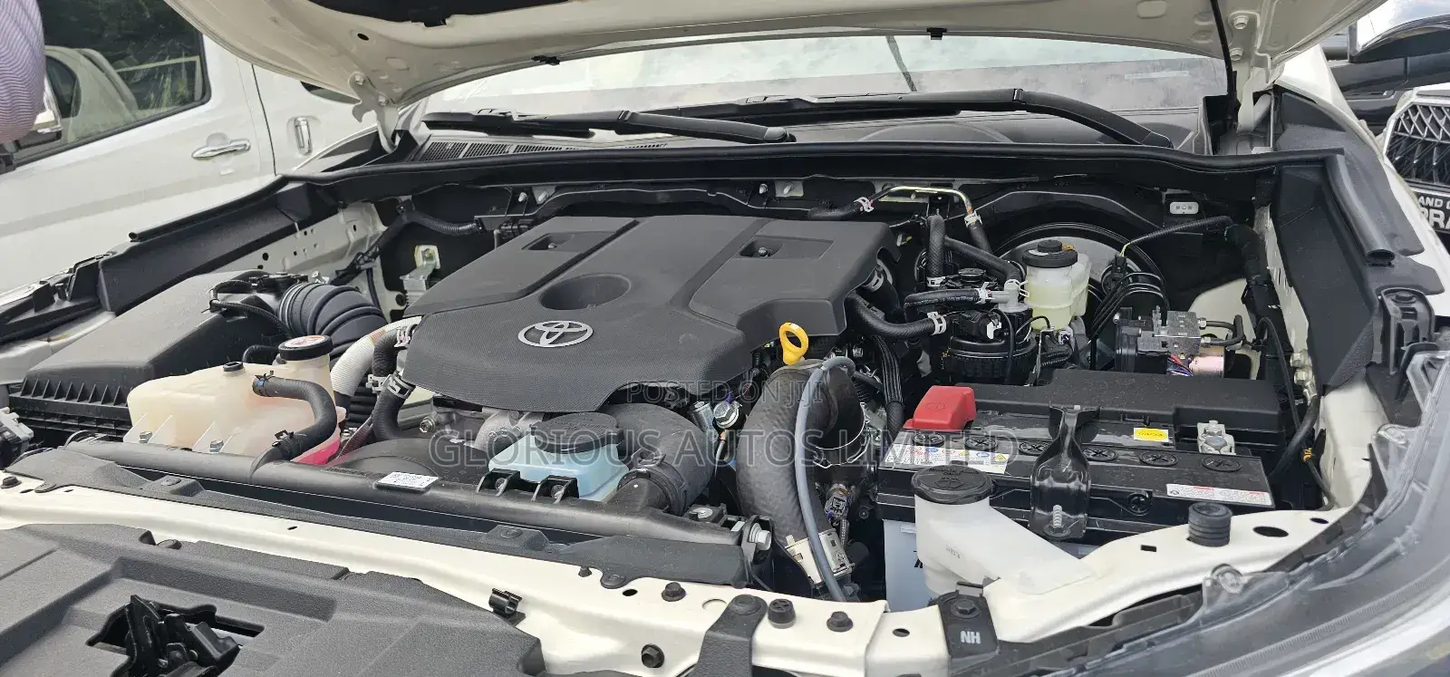 New Toyota Hilux 2023 White