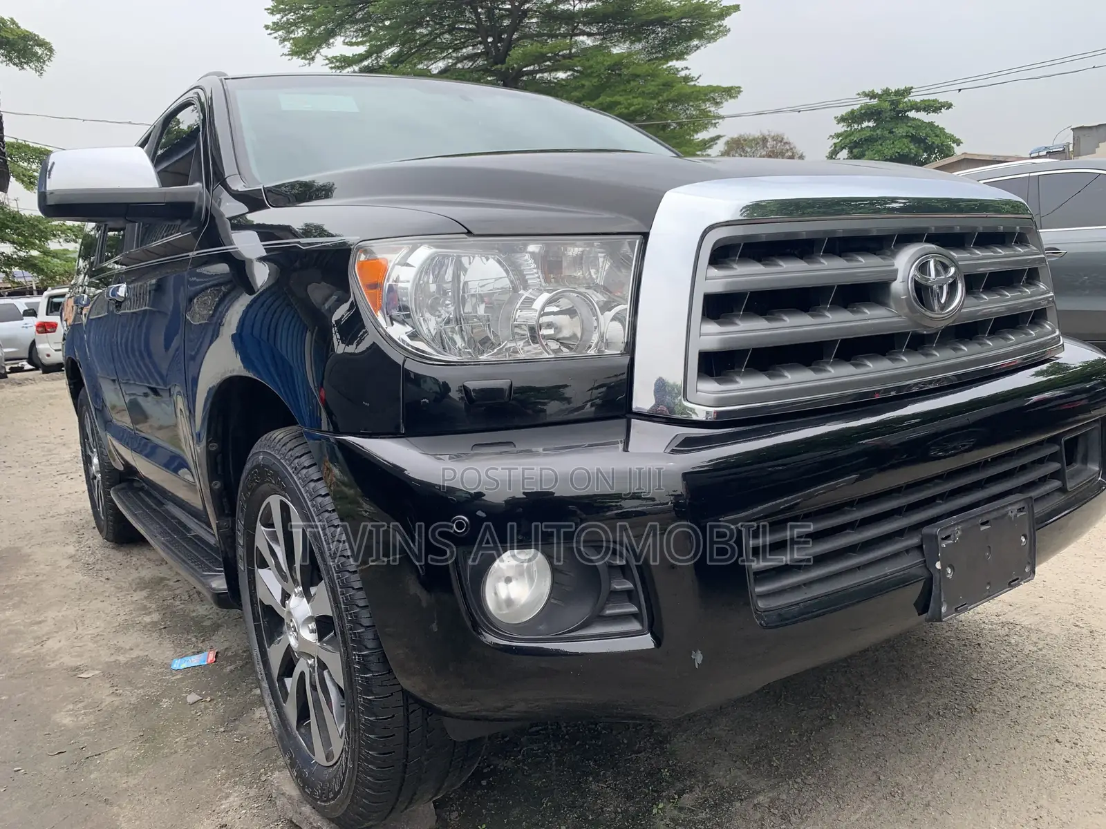 Toyota Sequoia 2013 Black