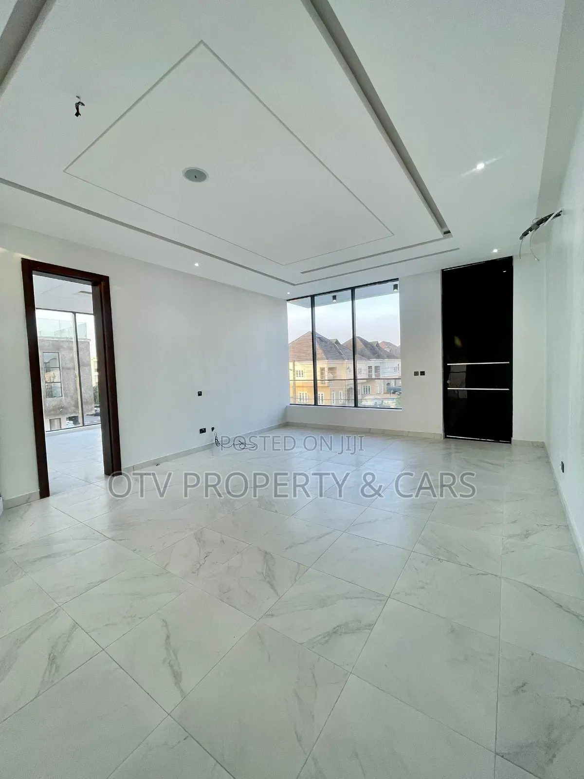 Furnished 5bdrm Mansion in 📍Osapa, Lekki for sale