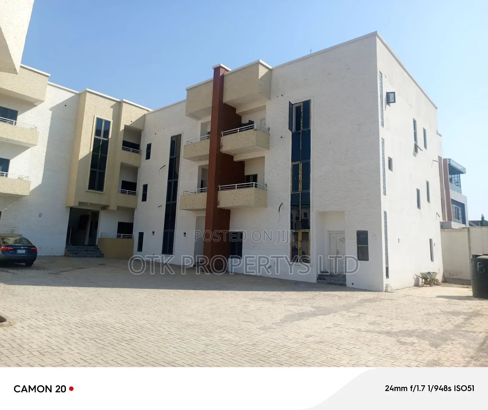 4bdrm Duplex in Jahi By Gilmore, for sale