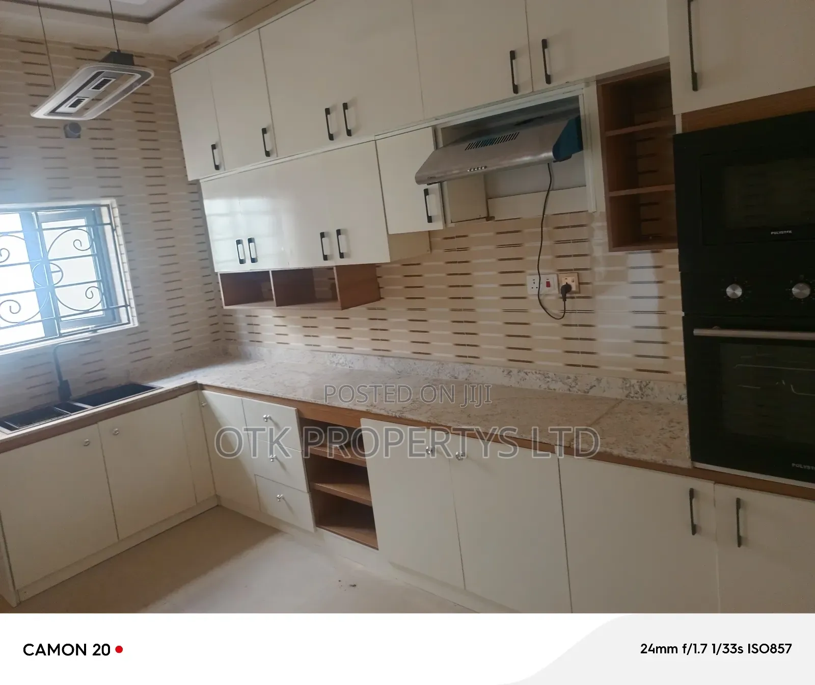 4bdrm Duplex in Jahi By Gilmore, for sale