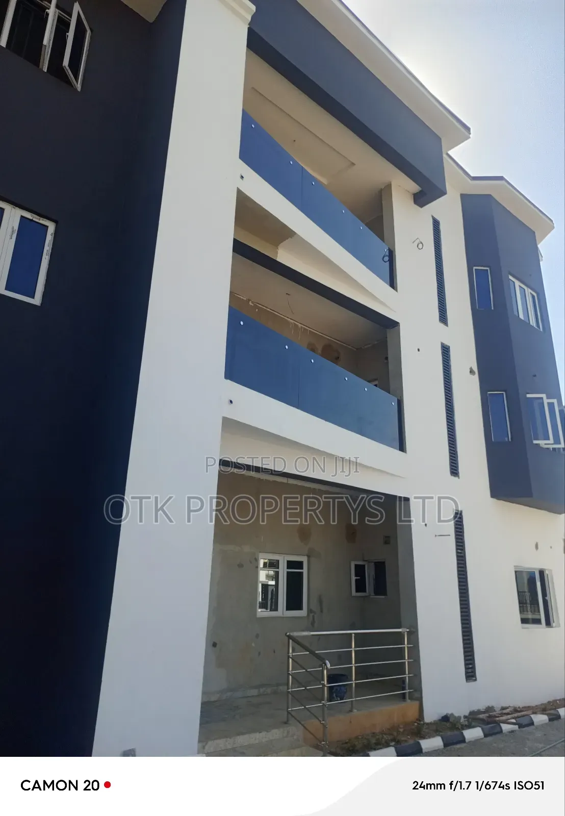 2bdrm Block of Flats in Valentine Nwabueze for rent