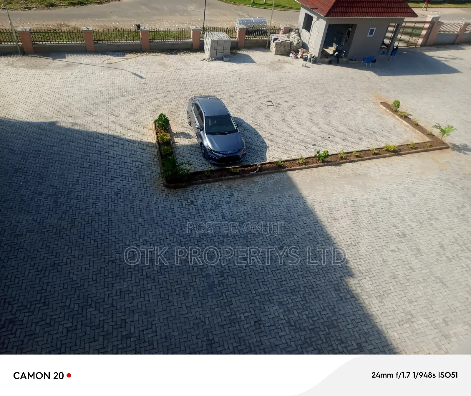 3bdrm Block of Flats in Crescent, Jahi By for sale