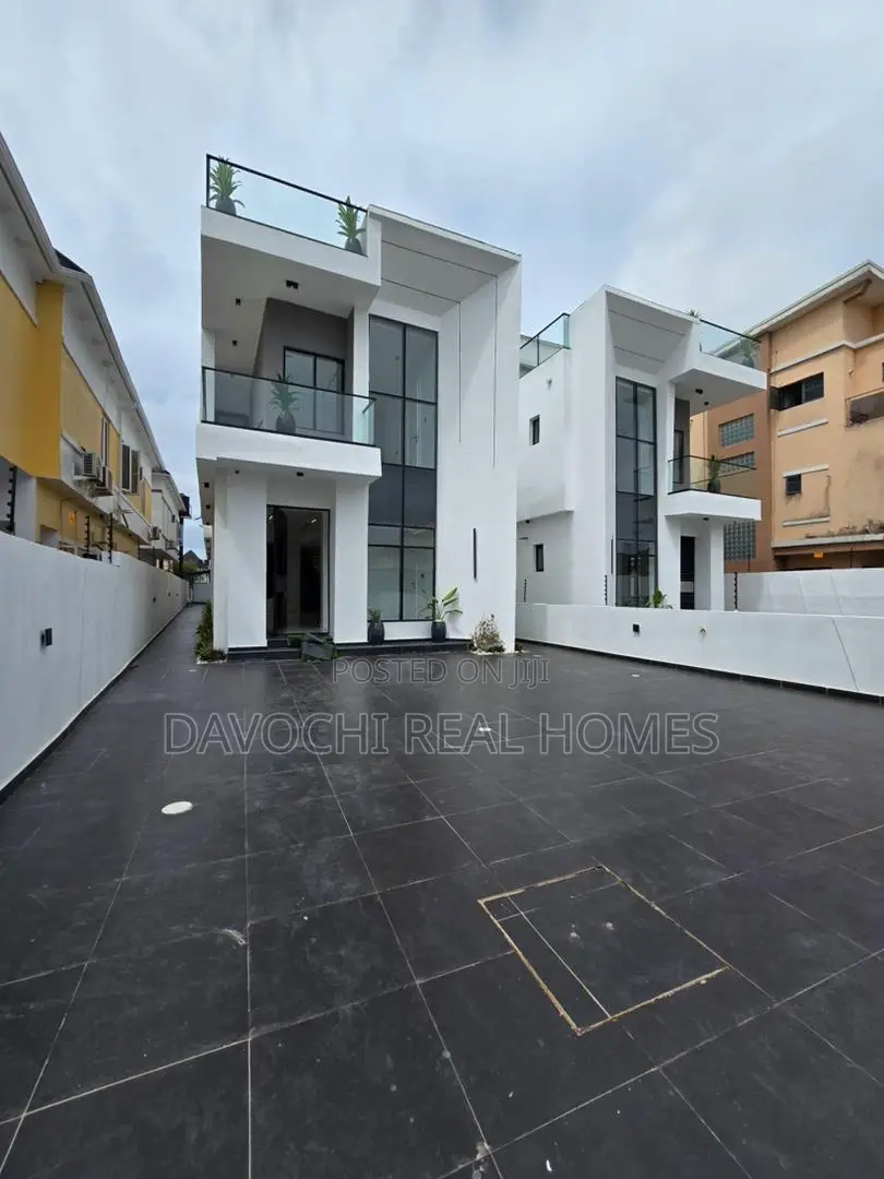Furnished 5bdrm House in Chevron for sale