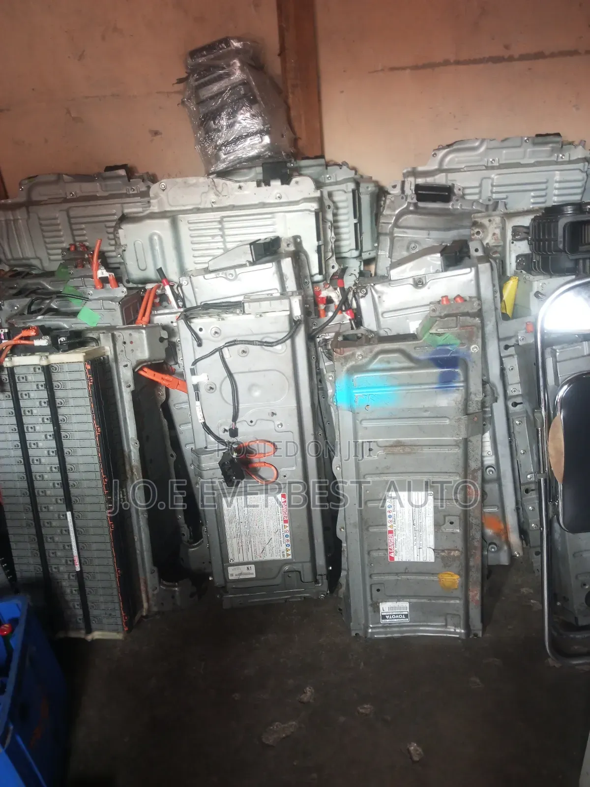 Hybrid Battery