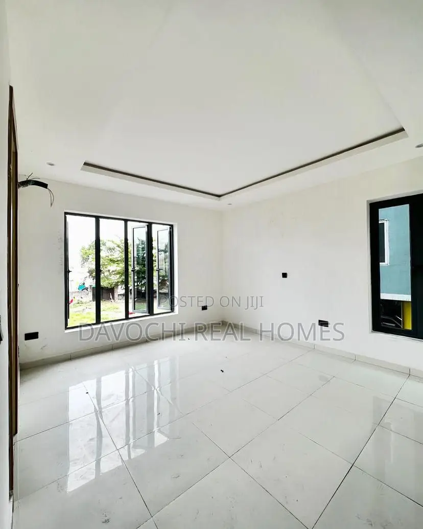Furnished 3bdrm Apartment in Lekki Phase 1 for sale