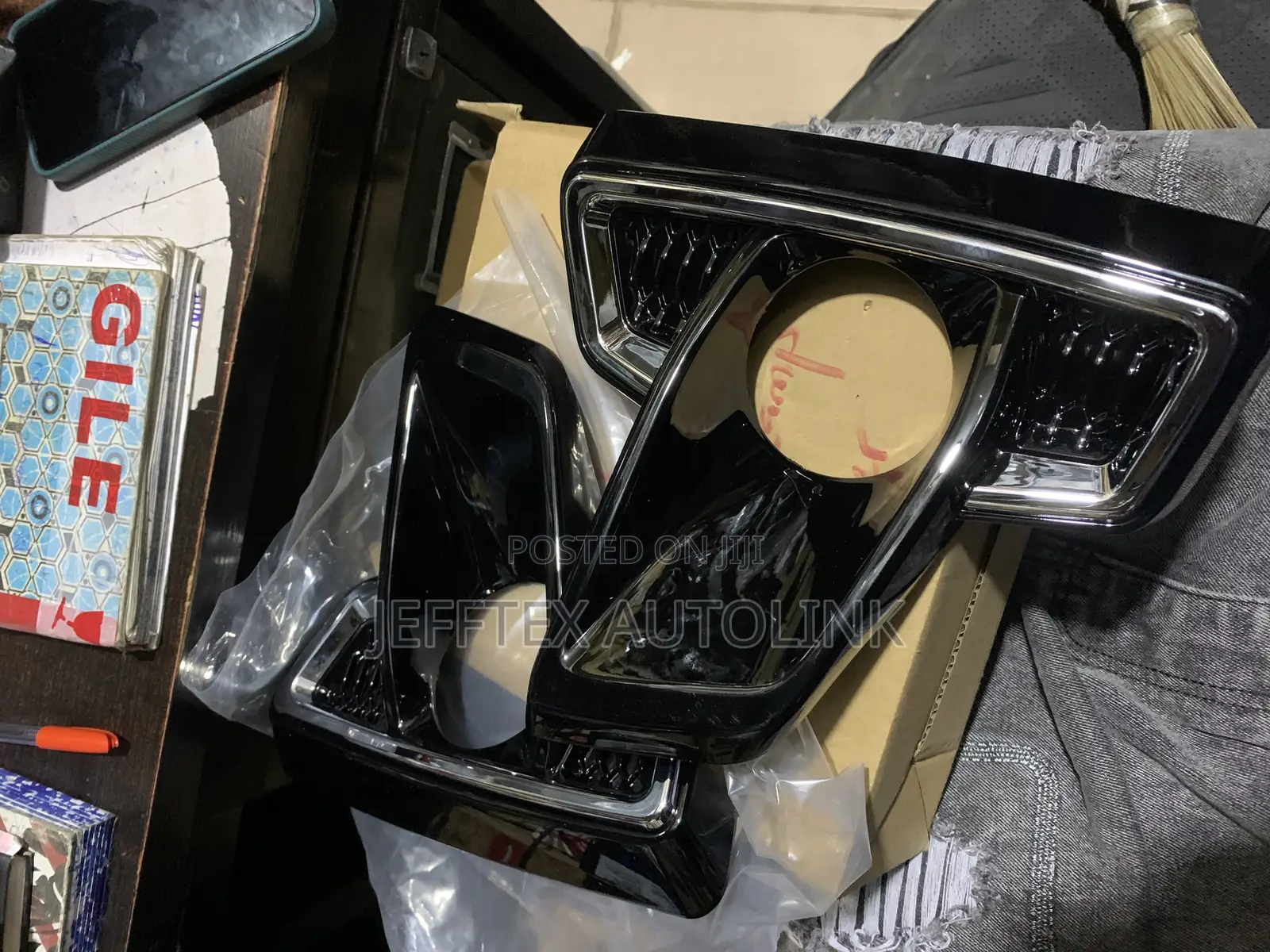 Foglamp Cover Hilux 2020 Tiger Face
