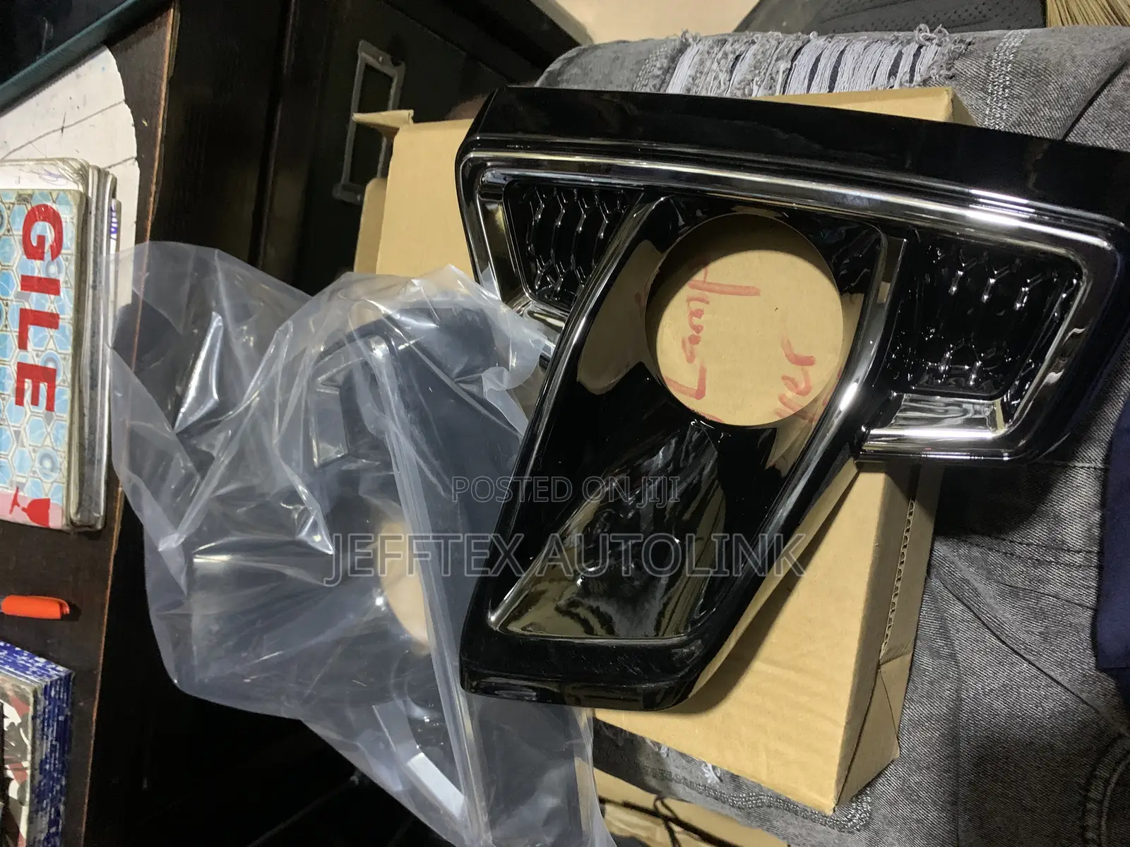 Foglamp Cover Hilux 2020 Tiger Face