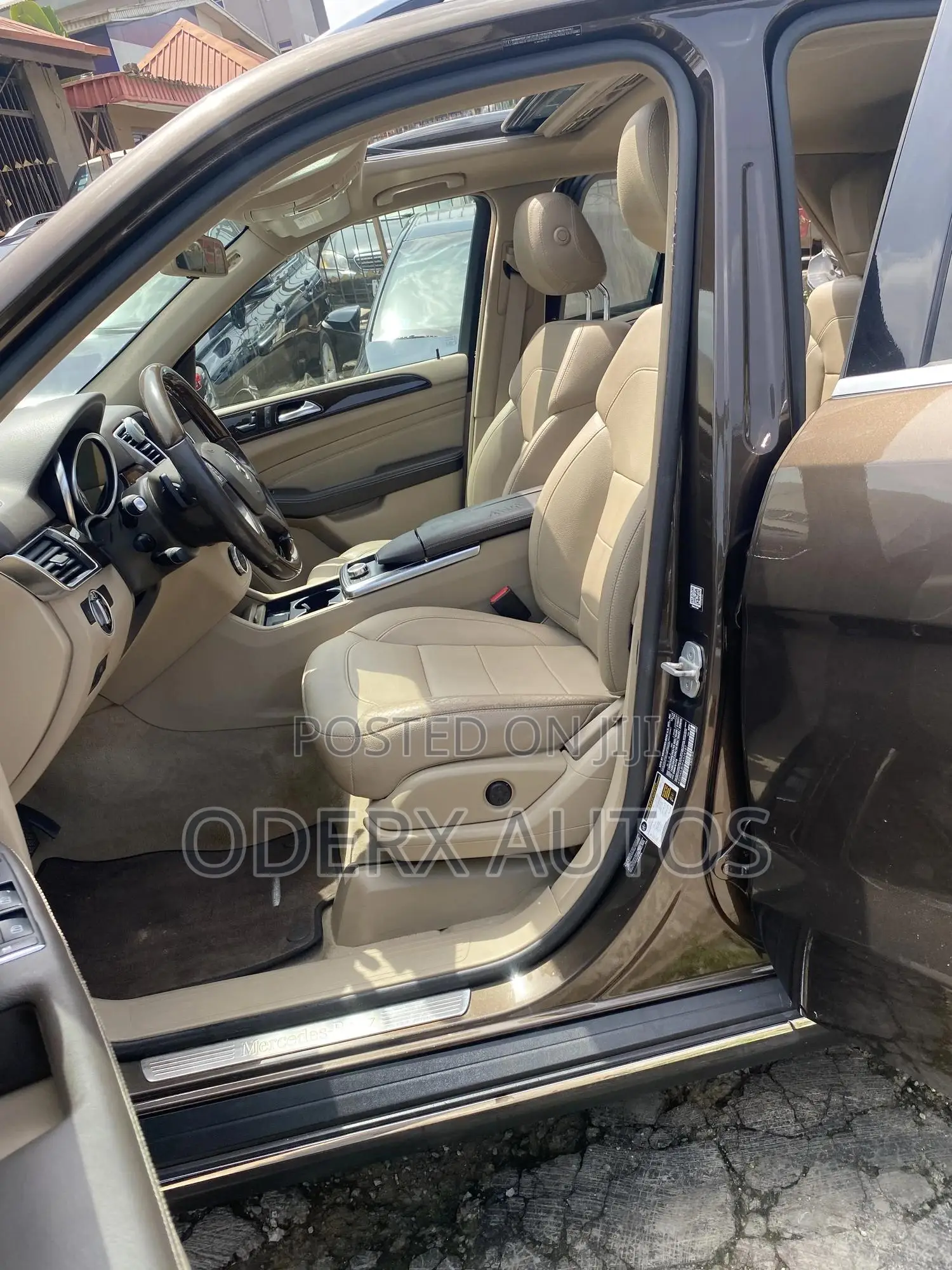 Mercedes-Benz M Class ML350 4dr SUV (3.5L 6cyl 7A) 2014 Brown