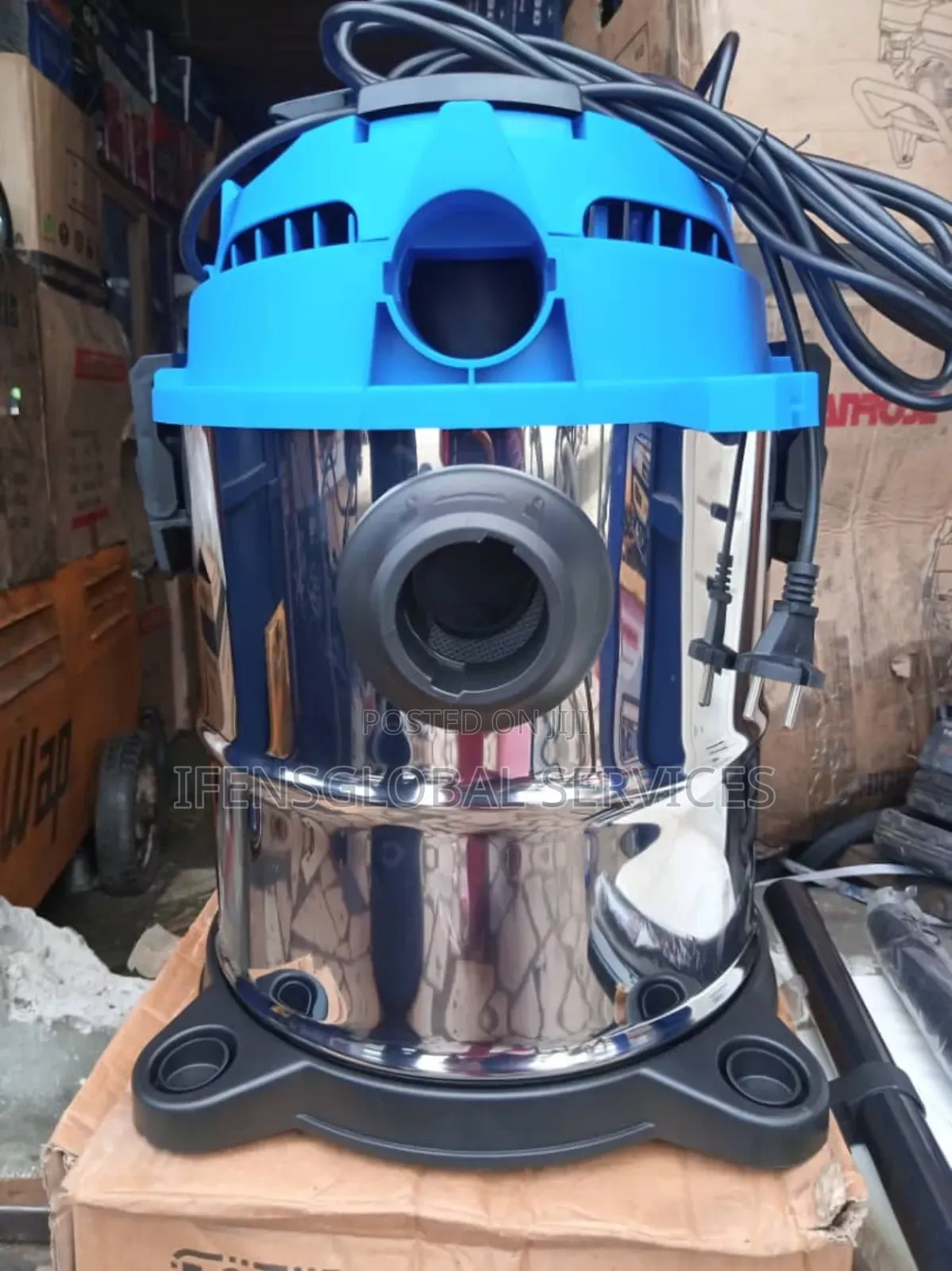 Flora Vaccum Cleaner