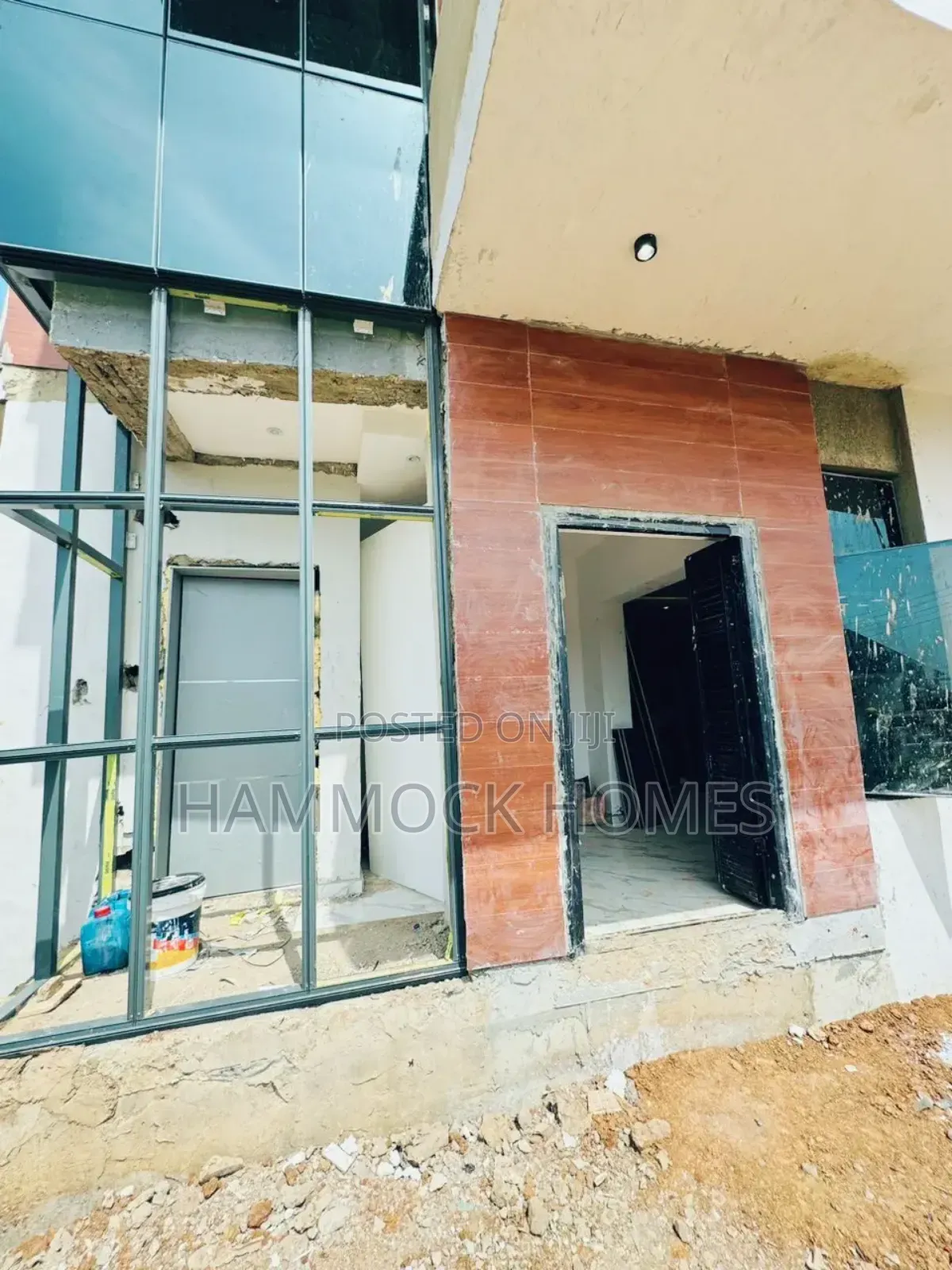 5bdrm Duplex in Carlton Gate Gra, Akobo for sale