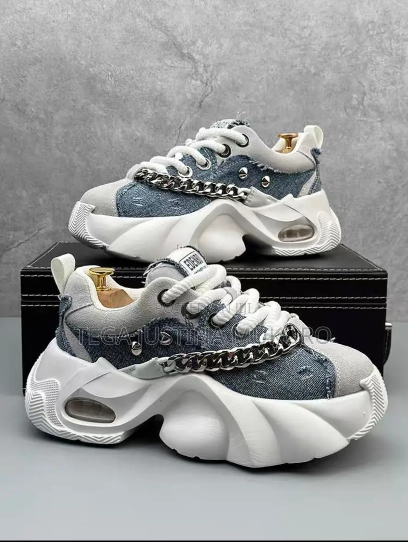 High Quality Female Fashion Sneakers