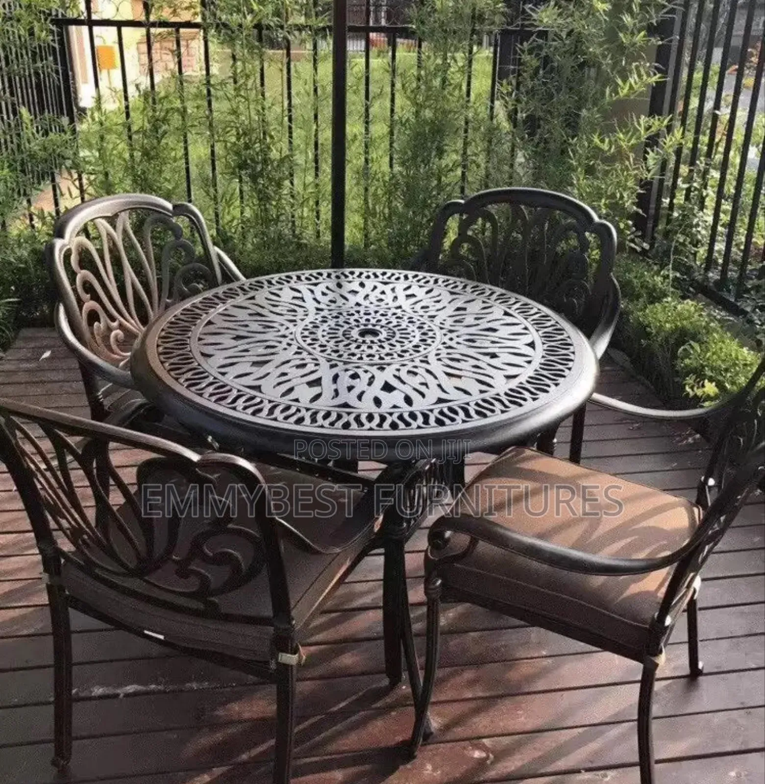Executive 4 Seaters Chairs and Table.