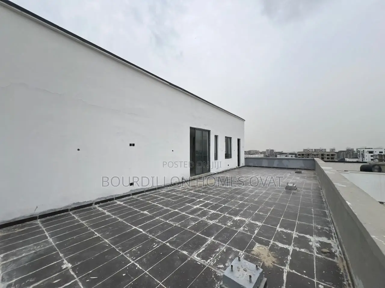 4bdrm Penthouse in Ikate for sale