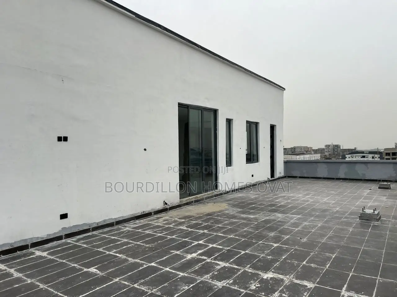 4bdrm Penthouse in Ikate for sale