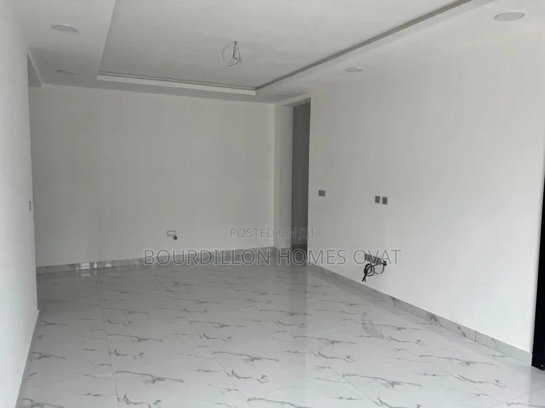 2bdrm Apartment in Ikate for sale