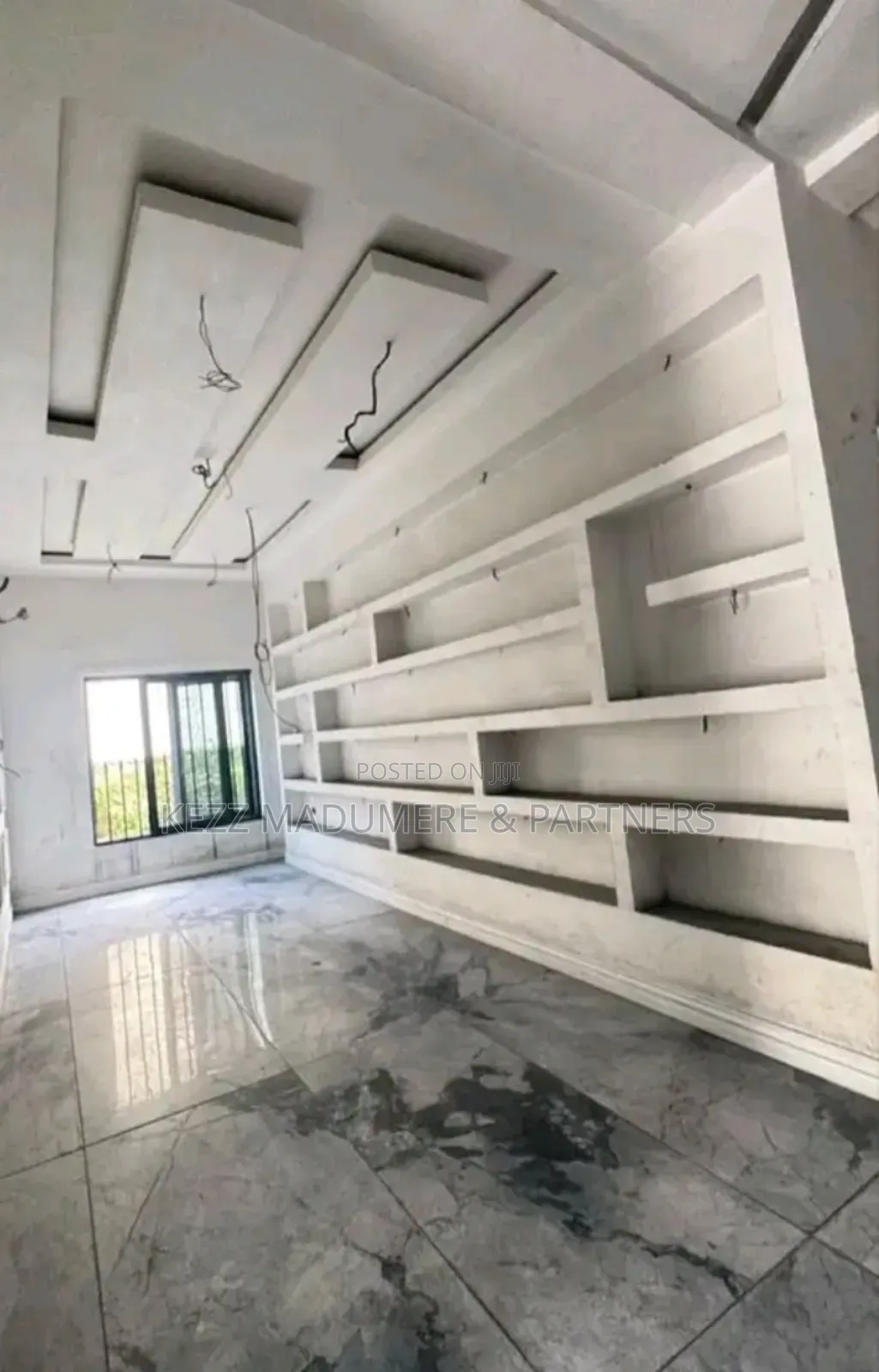 6bdrm Duplex in Within Dr Peter for sale