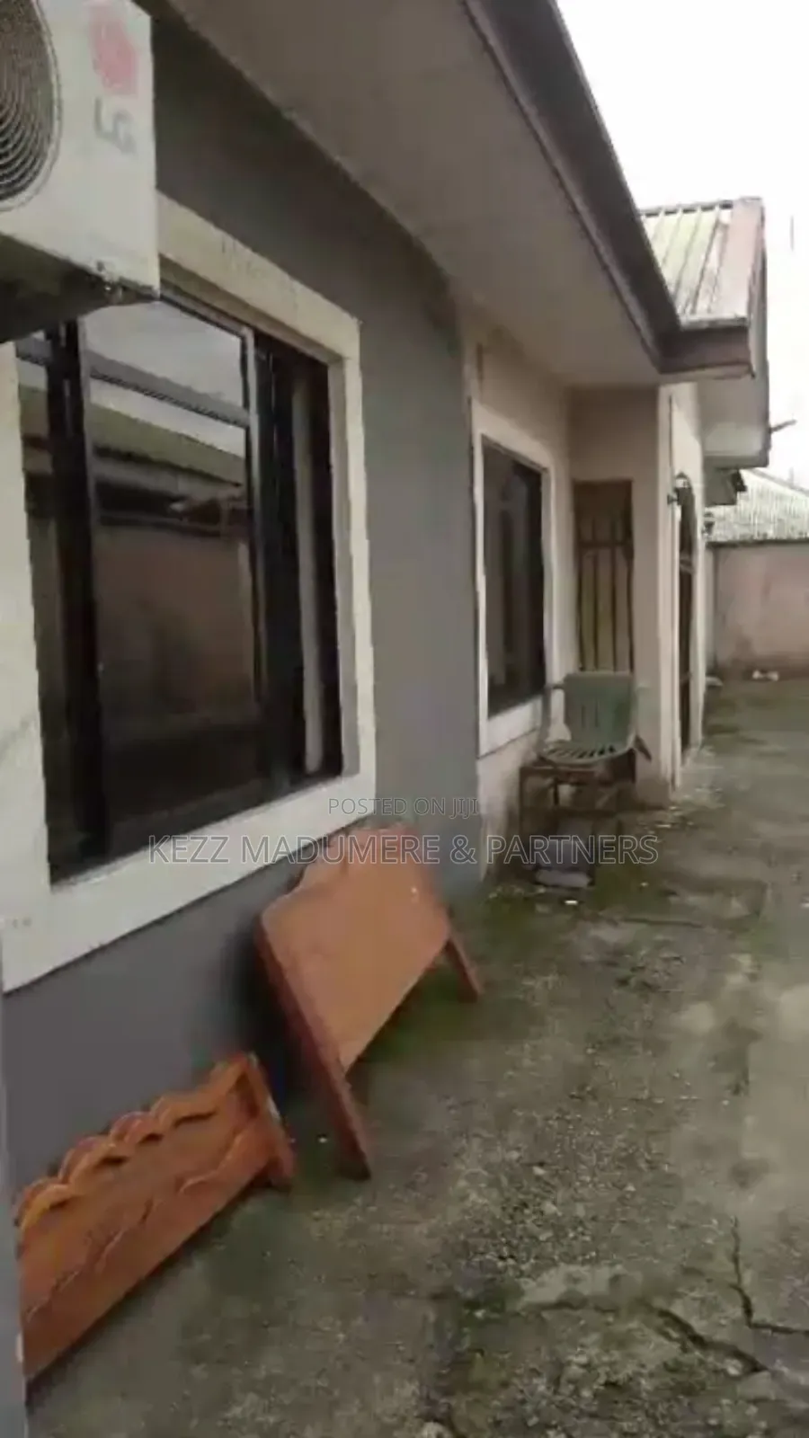 6bdrm Bungalow in Off Nta Road , Port for sale
