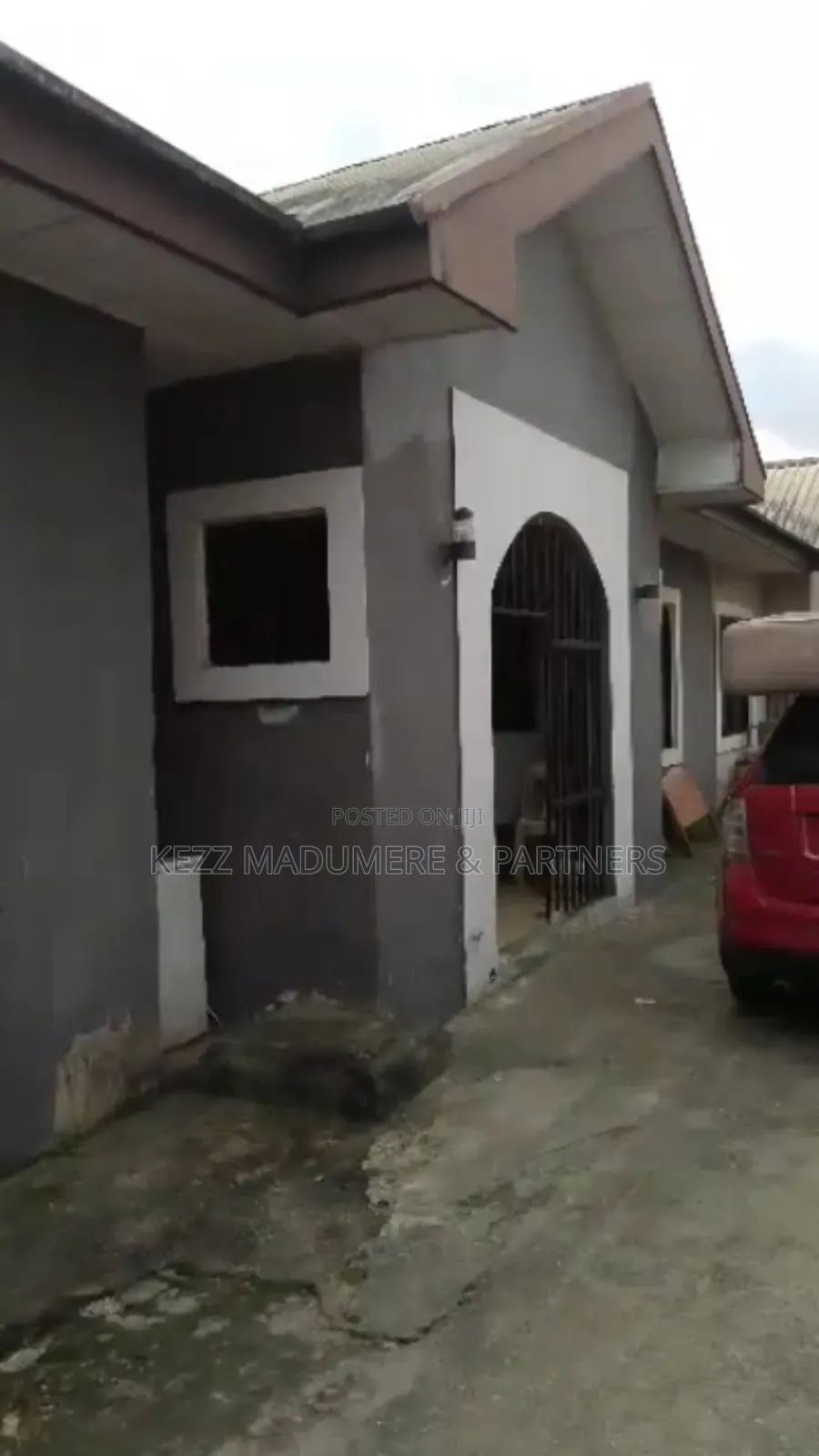 6bdrm Bungalow in Off Nta Road , Port for sale
