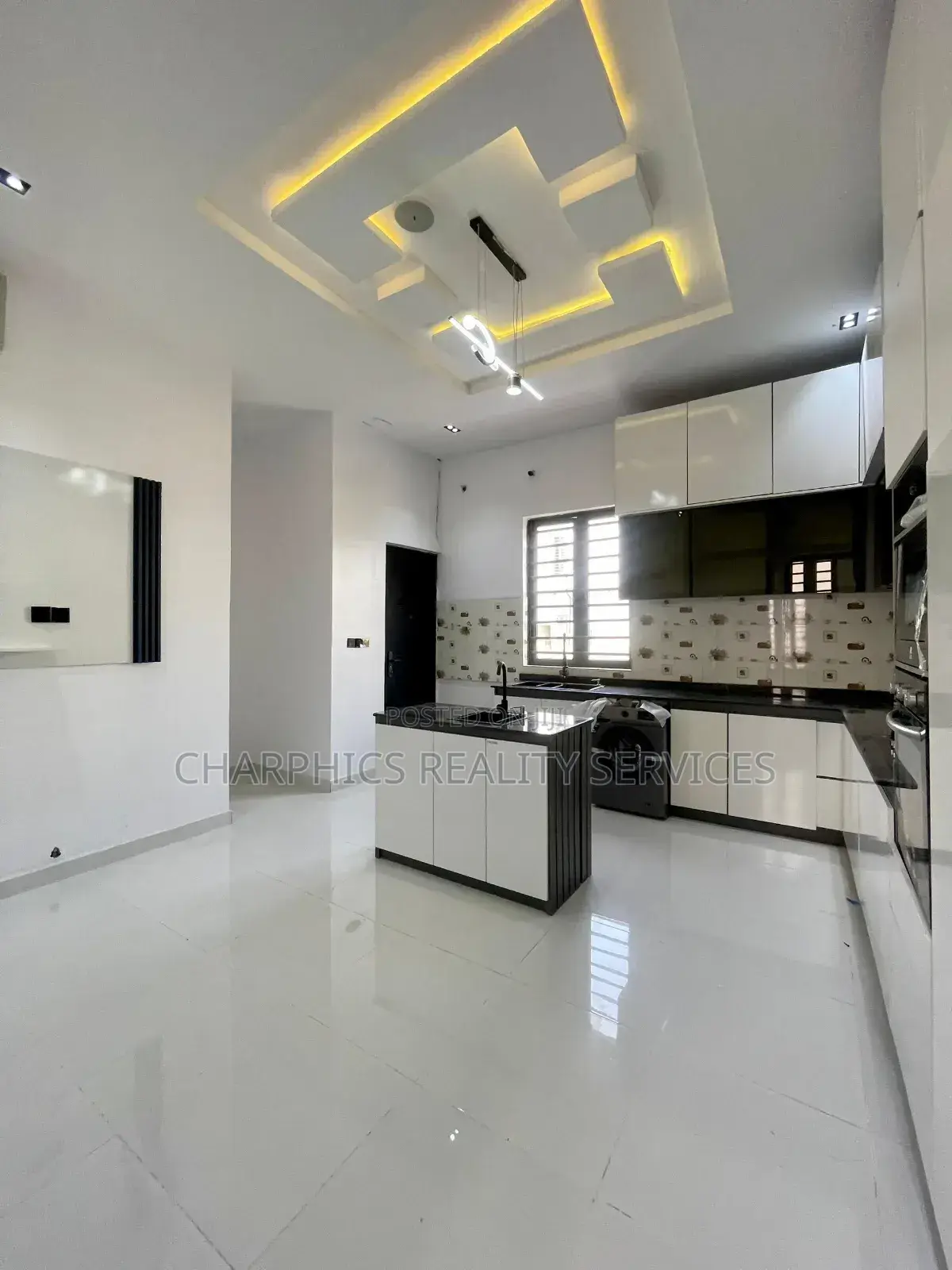 5bdrm Duplex in Ajah for sale