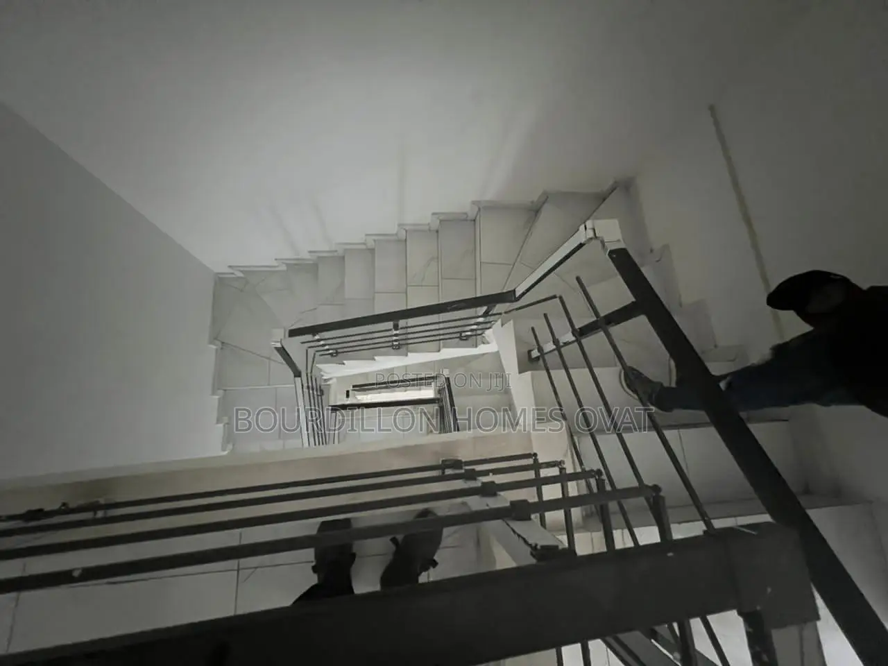 5bdrm Apartment in Ikate for sale