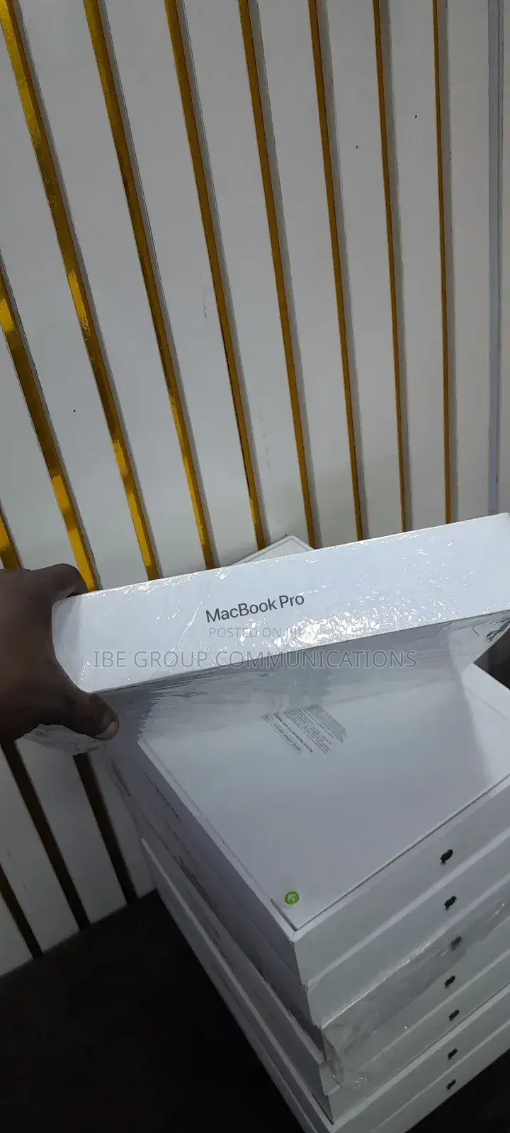 New Laptop Apple MacBook Pro 2023 M3 14-Inch 18GB Apple M3 SSD 512GB