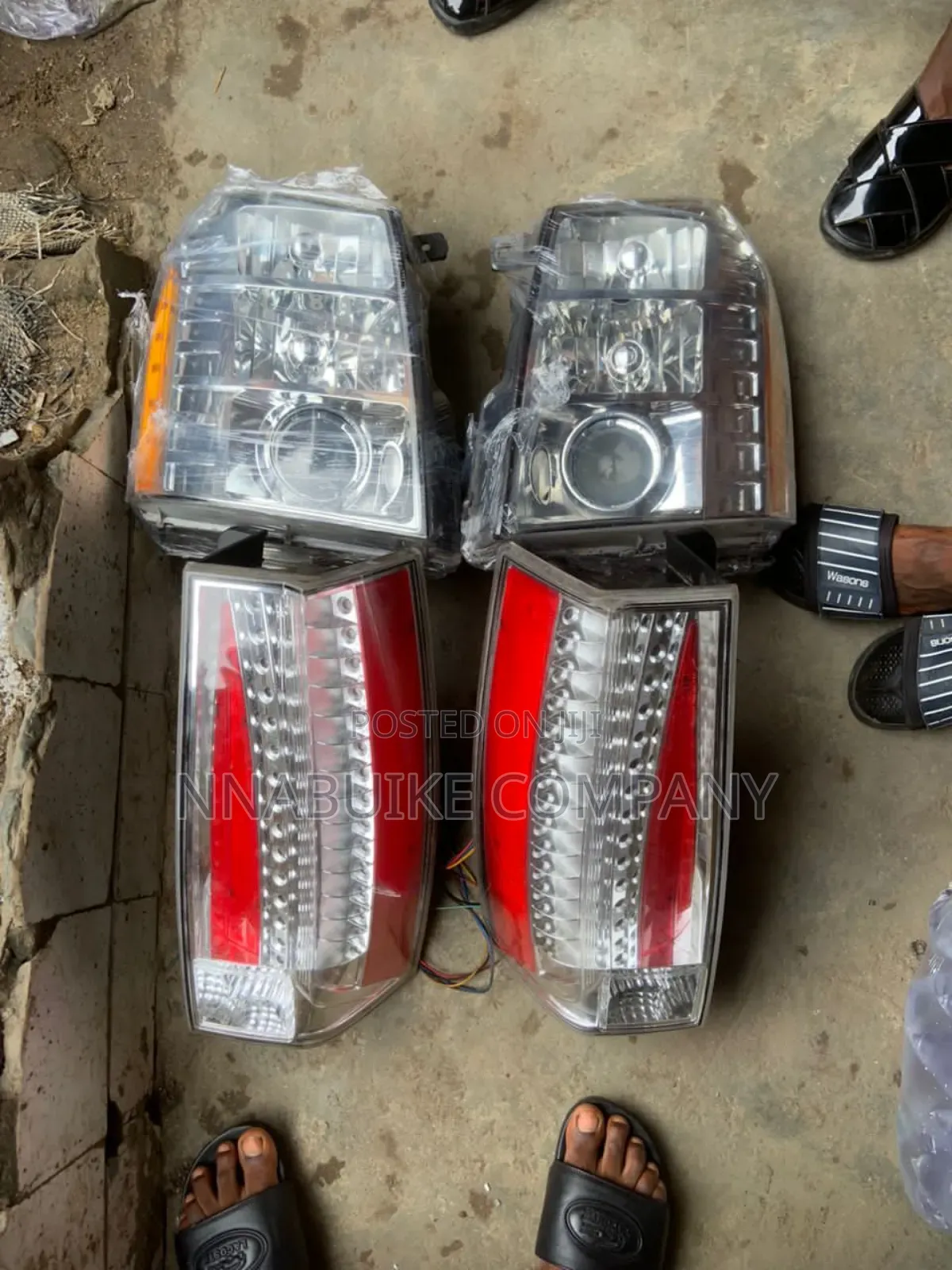 Cadillac Escalade Headlamp and Back Light 2010 Model