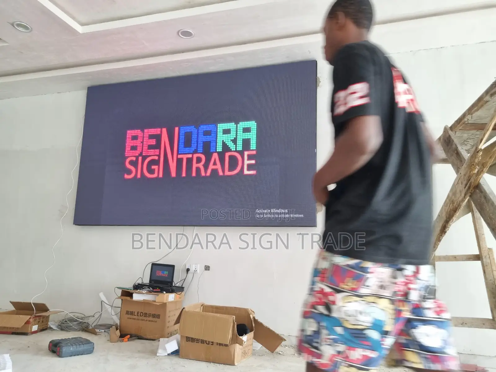 Television 9ft by 6ft Restaurant Screen