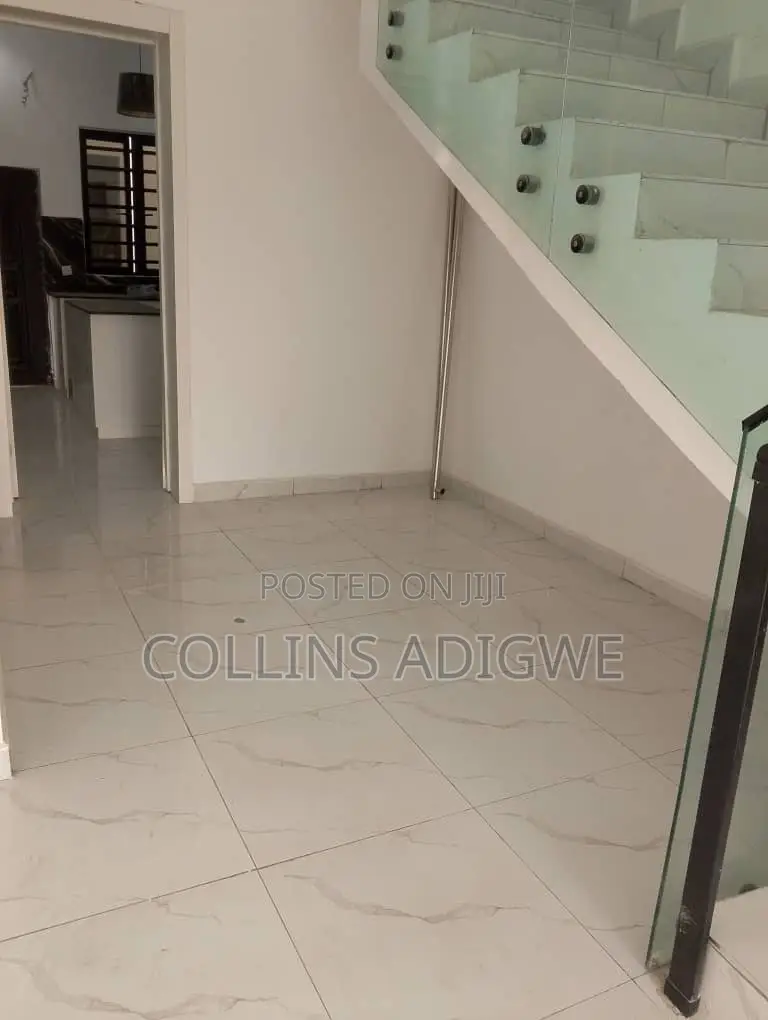 4bdrm Duplex in Call To Enter Estate for sale