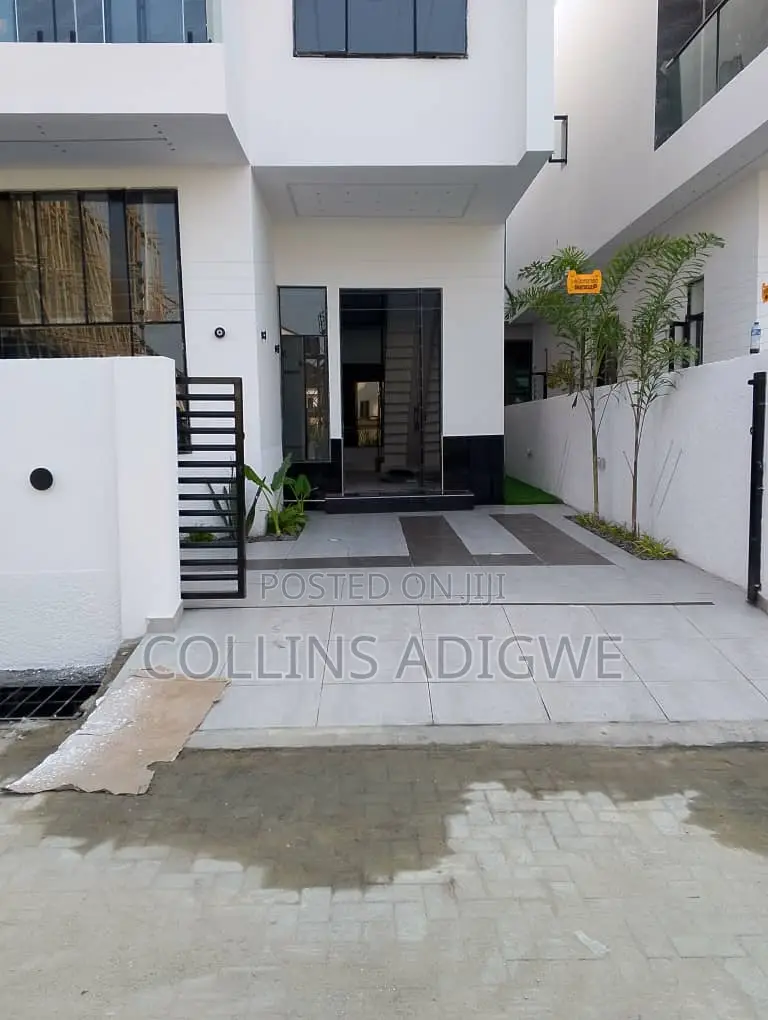 4bdrm Duplex in Ajah for sale