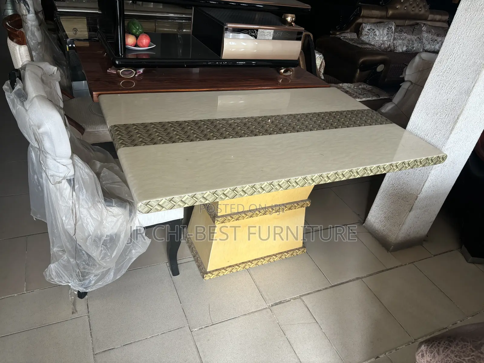 New Quality Marble Dinning Top With Six Seater Chairs