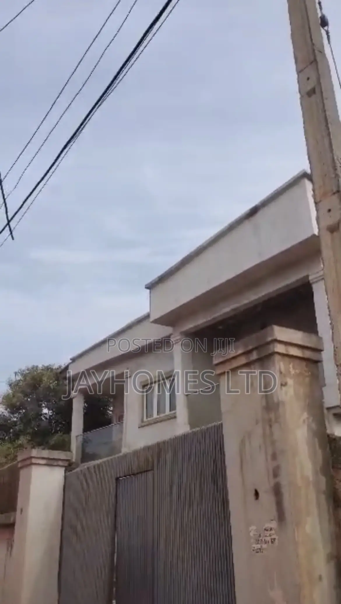 5bdrm Duplex in Off Specialist Asaba, Oshimili South for sale