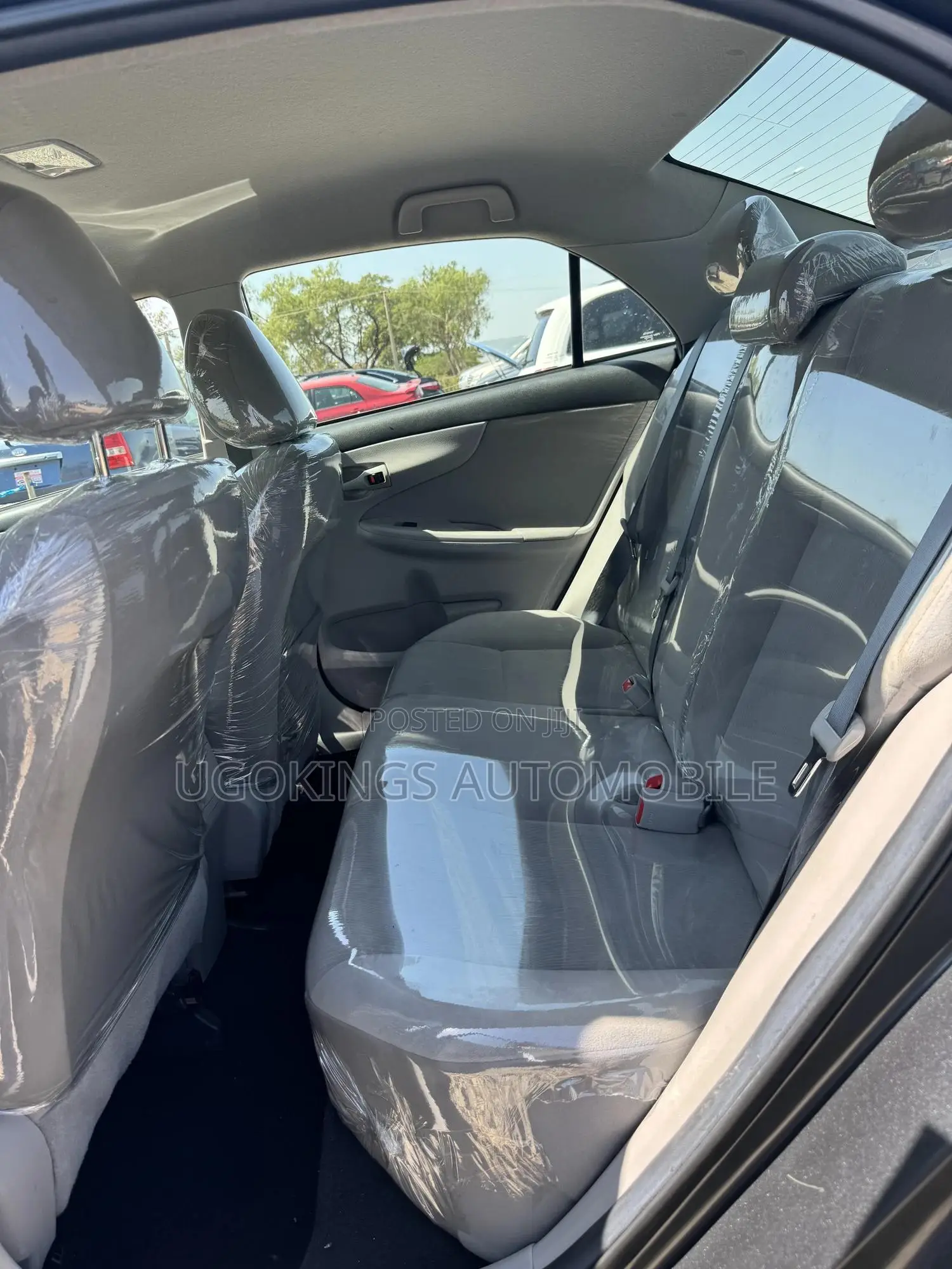 Toyota Corolla LE Special Edition 4dr Sedan (1.8L 4cyl 4A) 2013 Gray