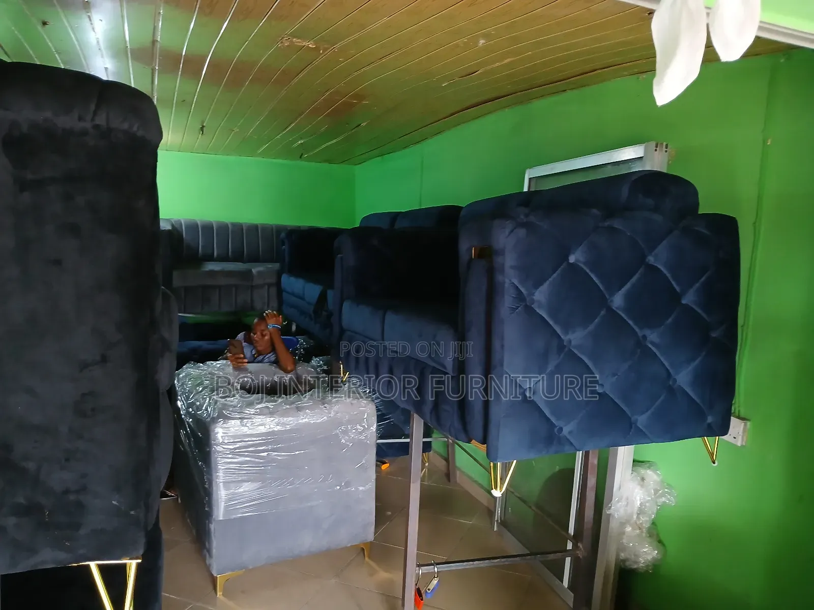 7 Sitter Sofa Made Hard Wood