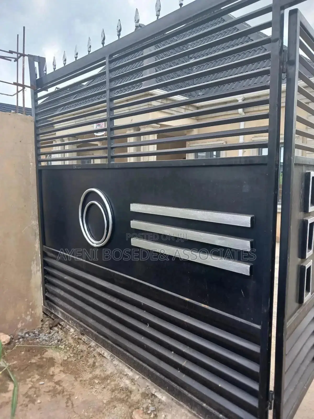 4bdrm Bungalow in City Of David, Obafemi-Owode for sale