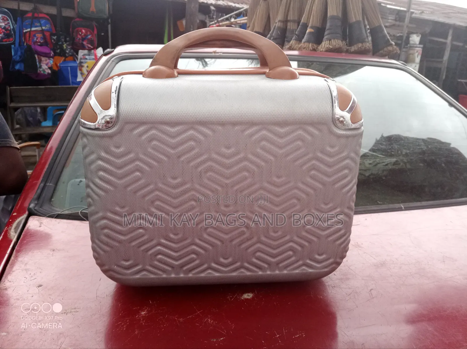 Mini Kit for Weekend Travels 15000