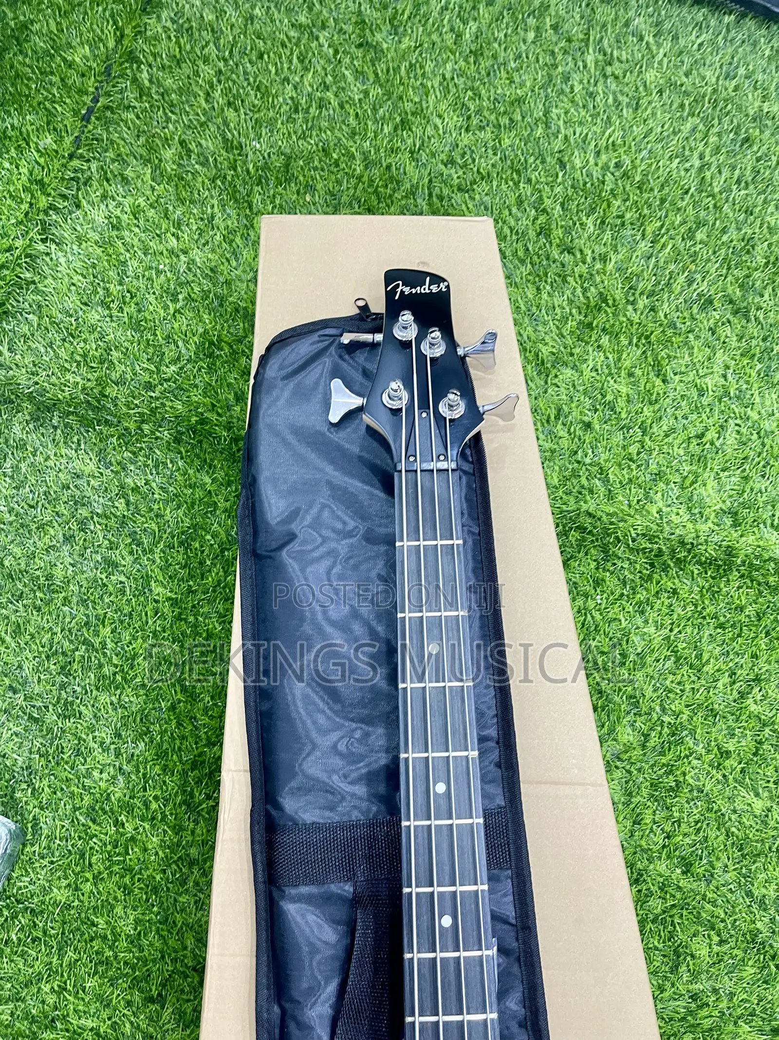 Fender Bass Four Strings Passive Guitar