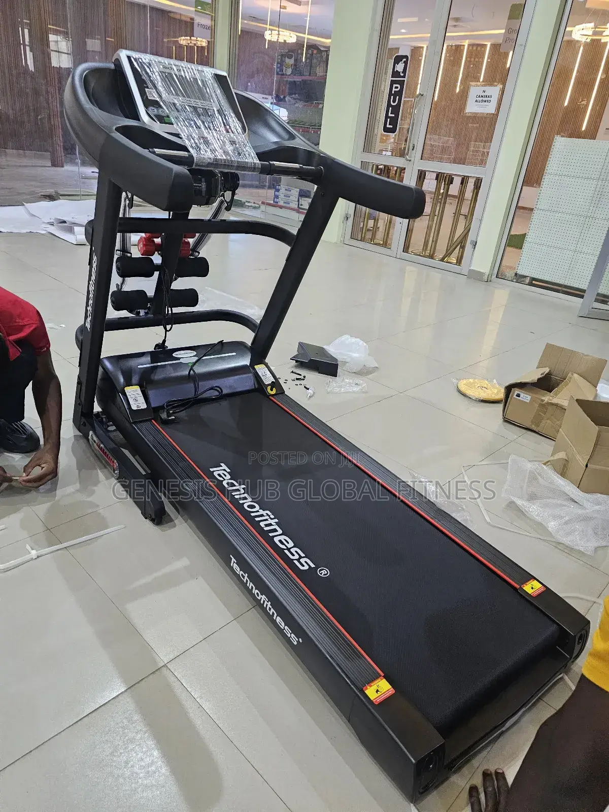 New 4hp Treadmill (Commercial) Tp60