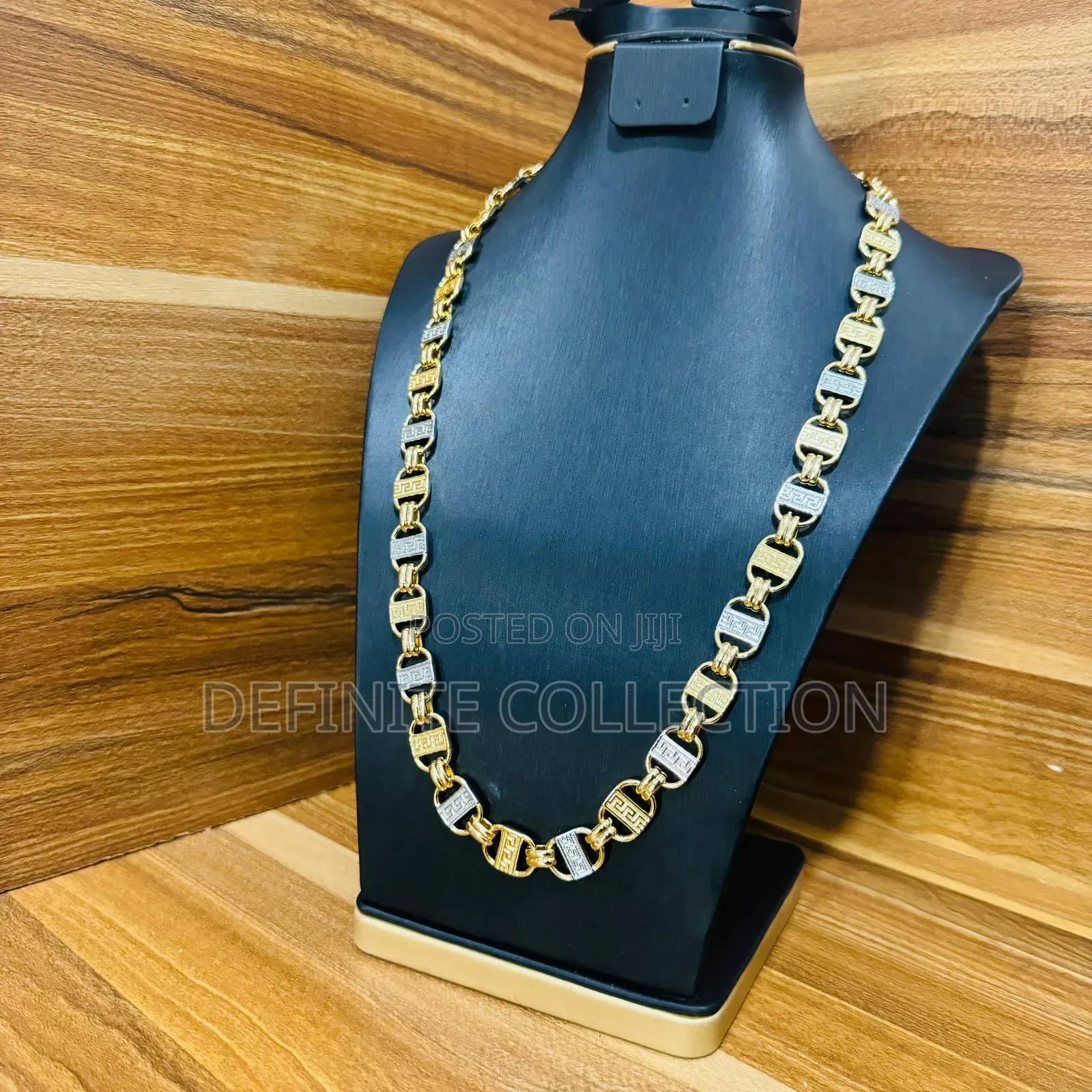 Top Quality NECKLACE
