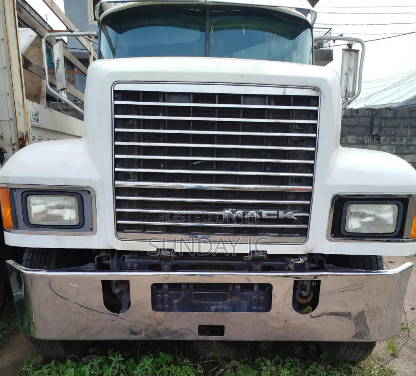New Arrival MP8 Granite Mack Ten Tyres Head Truck Superb Eng