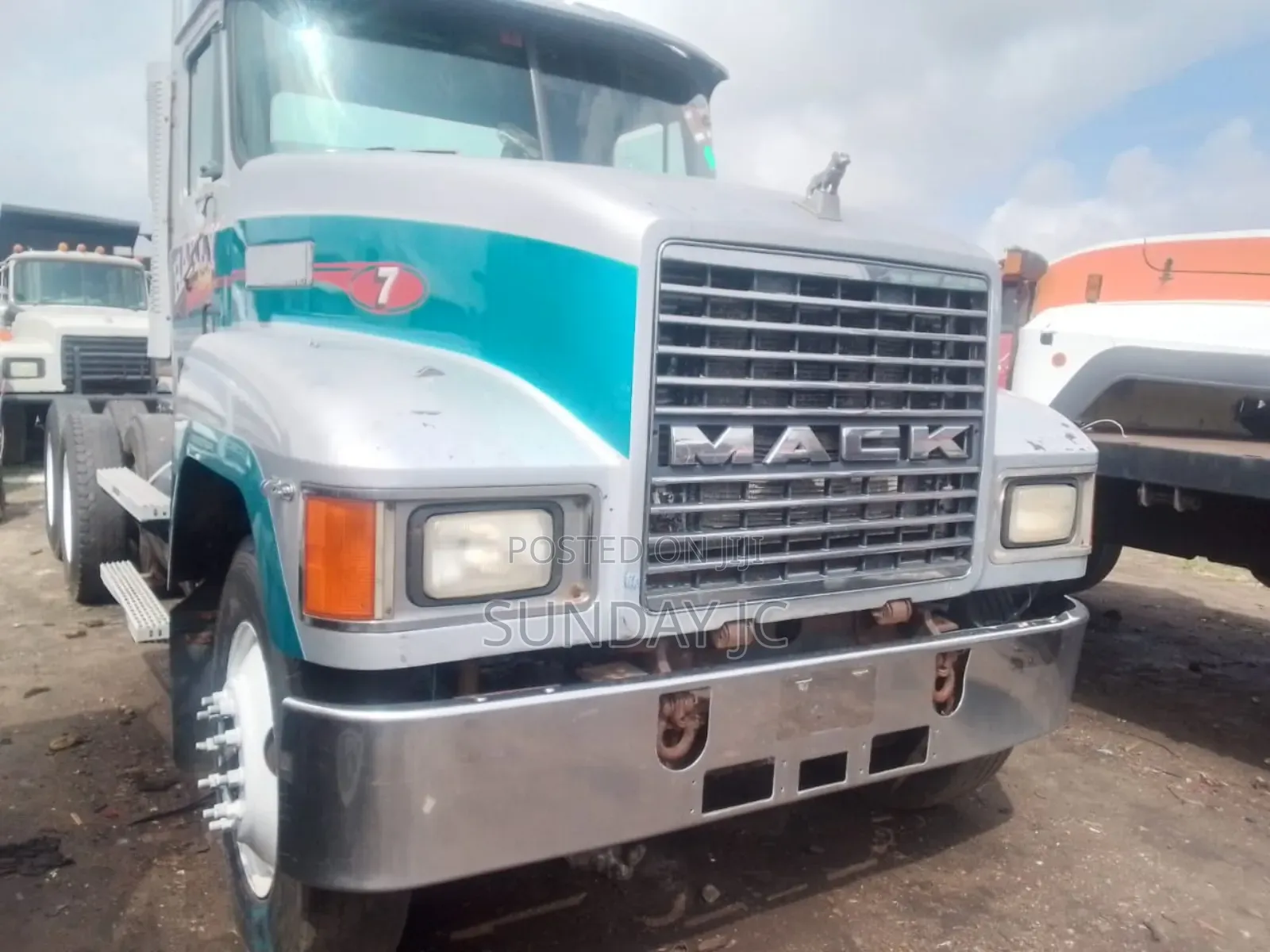 New Arrival Double Frame CH Mack Ten Tyres Head Truck Big Ax