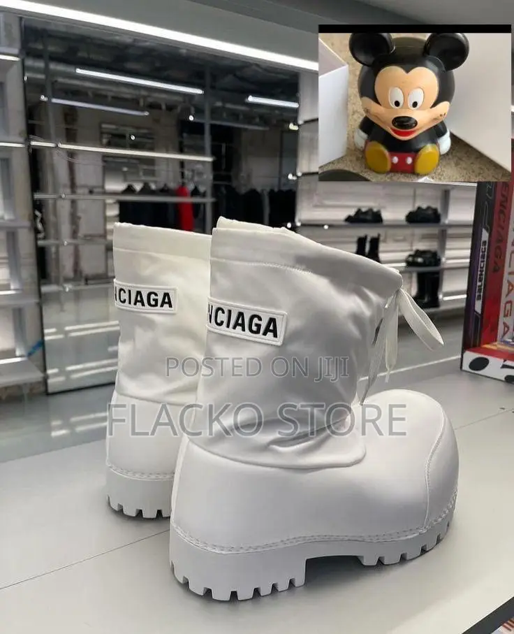 Original Balenciaga Skiwear Alaska Boots