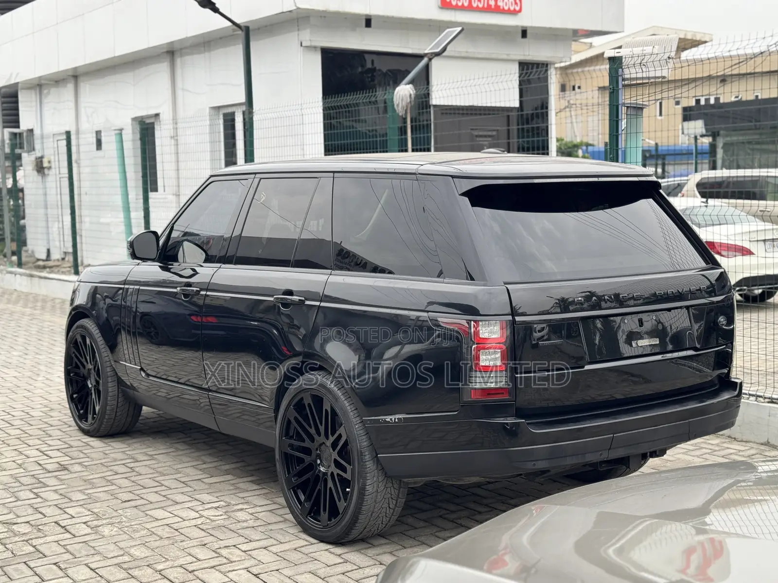 Land Rover Range Rover Vogue 2014 Black