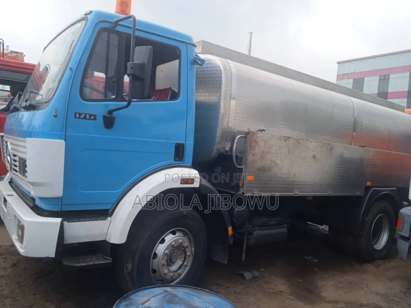 Mercedes Benz Truck 1717 Water Tank