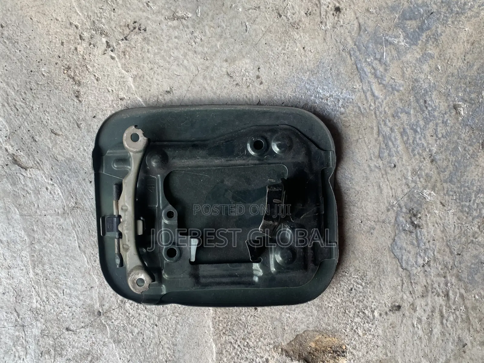 Fuel Tank Cover Camry 2.7 2010
