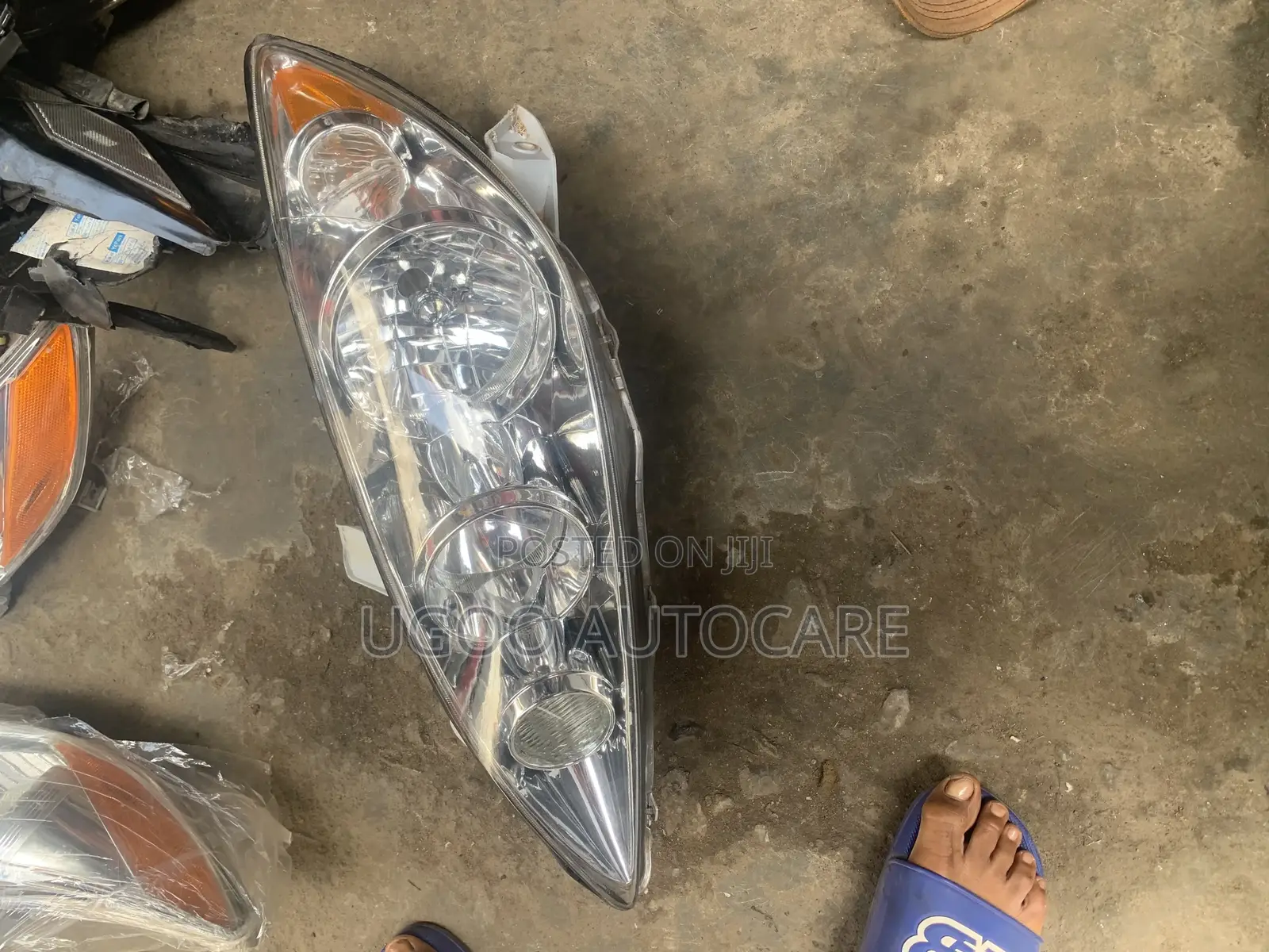 Headlight Camry 2005  Available