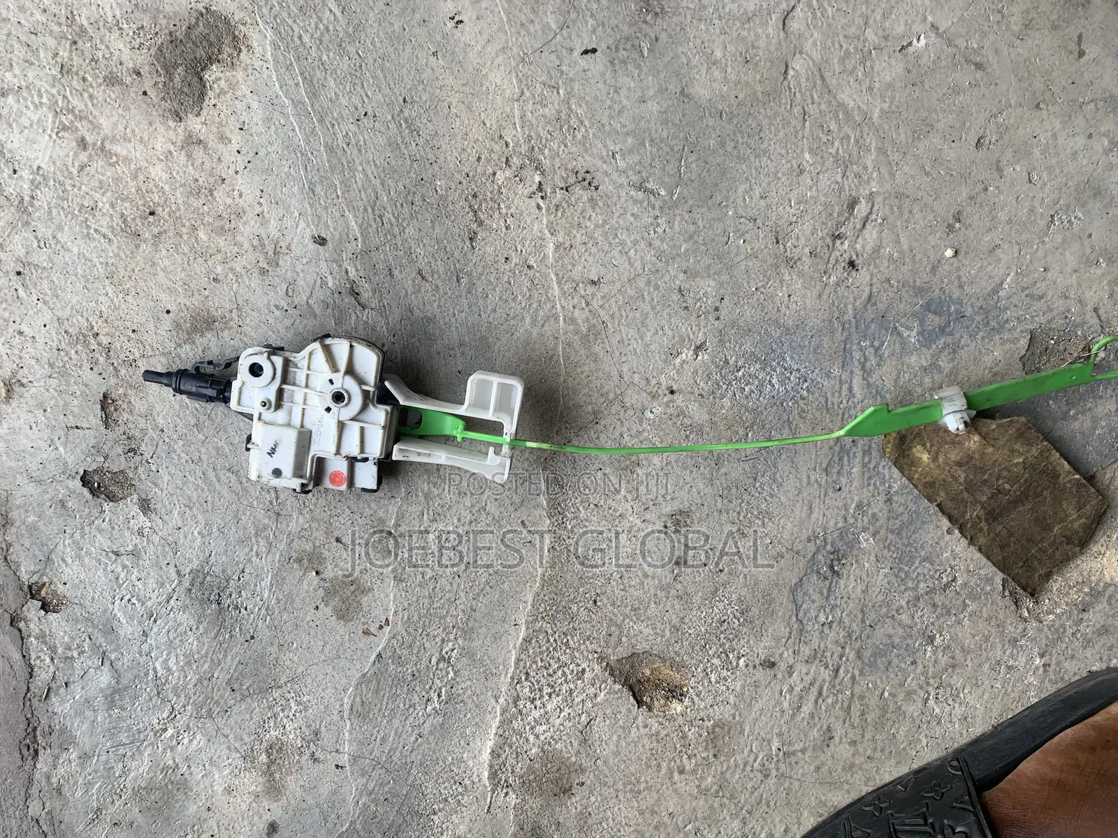 Fuel Tank Opener, Land Cruiser Prado
